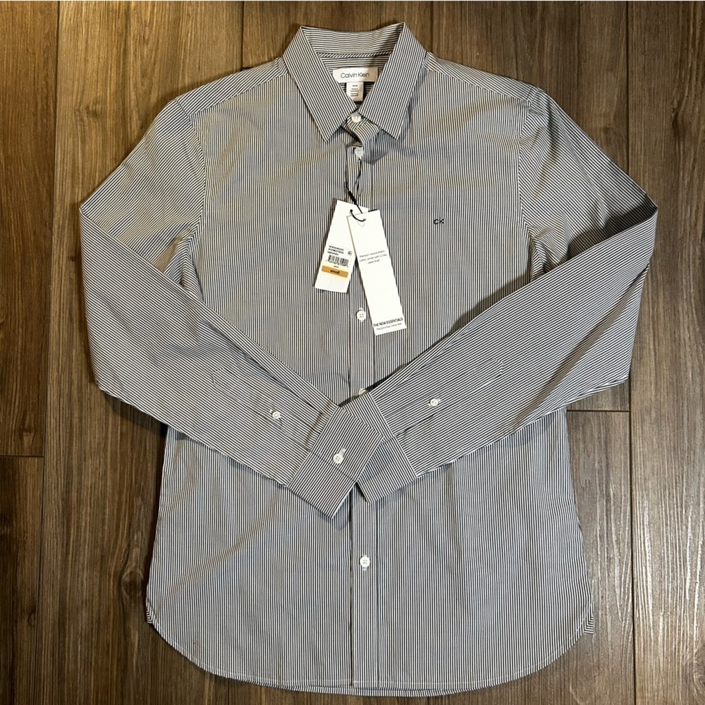 Calvin Klein | Extra-Fine Pinstripe Man Tailored Shirt in White/Black (S) - Picture 8 of 13